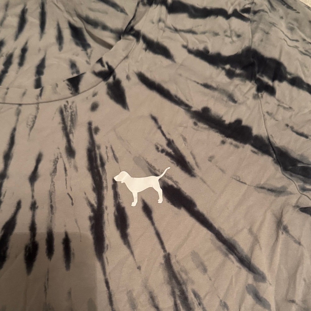 M VS PINK Tie-Dye T-Shirt - Black and Gray - Picture 2 of 5